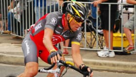 Admite Lance Armstrong dopaje por primera vez