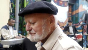 A los 101 años murió el poeta y editor Lawrence Ferlinghetti
