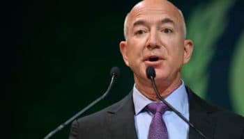 Protagonizan pleito verbal Bezos y la Casa Blanca por impuestos e inflación