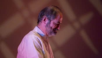 'El periodismo no debe cerrar los ojos ante el horror": Juan Villoro | Video