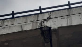 Cierran puente 'El Yaqui' en Cuajimalpa por grieta tras sismo de 7.7