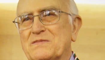 “La ironía es la columna vertebral de la crítica”: Roger Bartra |Video