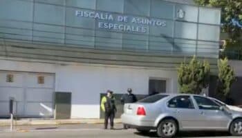 Detienen a presuntos responsables de colgar restos de personas en Toluca