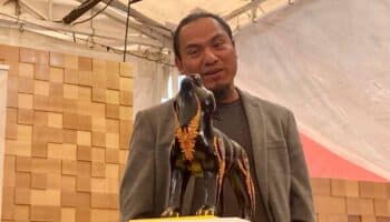 No se debe dejar de insistir en la narrativa y la publicación en lenguas indígenas, dice el escritor tsotsil Mikel Ruiz