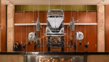 La retrospectiva “Damián Ortega: Pico y elote”, llega al Palacio de Bellas Artes