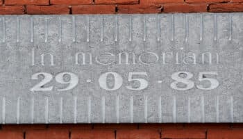 Recuerda Juventus a las 39 víctimas en la tragedia de Heysel | Video