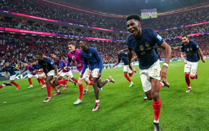 Celebran seleccionados franceses derrota electoral de la ultraderecha en su país