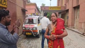 Estampida durante evento religioso en India deja 87 muertos | Imágenes sensibles