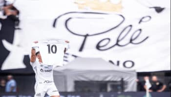 Santos, del mítico Pelé, vuelve a Primera División en Brasil | Video