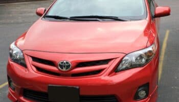 Profeco alerta por fallas en 3 modelos de autos de Toyota