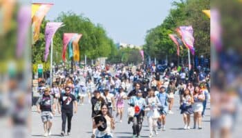 Festival Pa'l Norte arranca con intenso calor y cientos de miles de asistentes