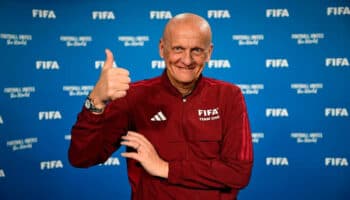 Da FIFA luz verde a cámaras corporales para árbitros en el Mundial de Clubes 2025