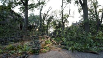 Sistema de tornados deja al menos 21 muertos en el centro de Estados Unidos