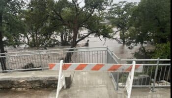 Lluvias históricas en Texas desbordan río y hay 23 niñas desaparecidas
