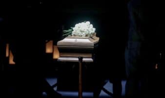 Milán da el último adiós al 'rey' de la moda, Giorgio Armani