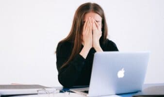 La mitad de los trabajadores que recurren a servicios de psicología lo hacen por estrés, según informe