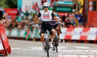 La Vuelta a España 2025: Juan Ayuso da cachetada a UAE al ganar la Etapa 12 | Video