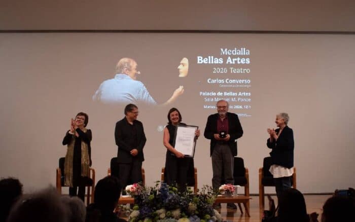 Carlos Converso recibe la Medalla Bellas Artes por una vida dedicada a los títeres