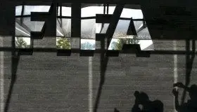 FIFA amplía sanción a implicados en amaño de partidos en Italia