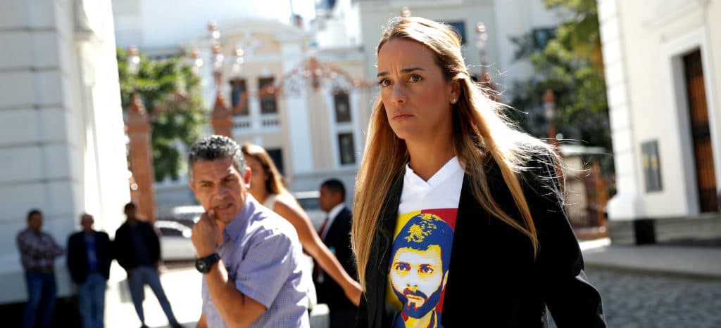 Esposa de Leopoldo López denuncia el "saqueo" y destrucción de su casa en Venezuela