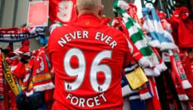 "You'll never walk alone"; a 31 años de la Tragedia de Hillsborough | Deportes 16/04/2020 | Video