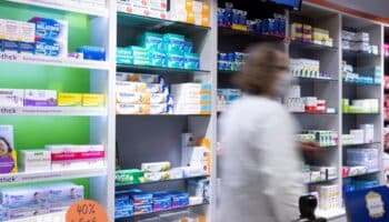 Cofece solicita sancionar a farmacéuticas con más de dos mil mdp por sobreprecio de medicamentos