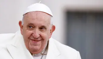 Francisco, el papa 'peronista' que los argentinos odian amar | Connectas