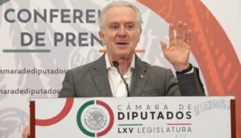 Creel pide ser el primero en registrarse para candidatura presidencial