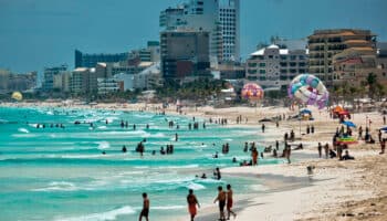 Sectur espera ganancia de 2,840 millones de dólares en puente de marzo