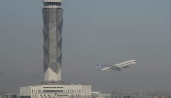 Aeroméxico, Viva Aerobus y Volaris ayudarán a turistas en Acapulco a regresar a sus destinos: AMLO