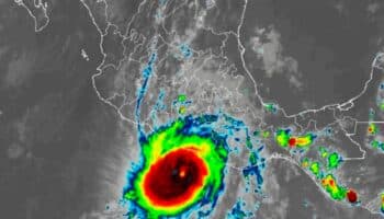 Huracán Otis ya es categoría 5; Guerrero, en alerta máxima ante impacto
