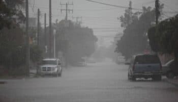 Suspenden clases en 11 municipios de Sinaloa por lluvias