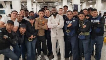 Video | Randy Arozarena dona víveres para afectados por huracán Otis