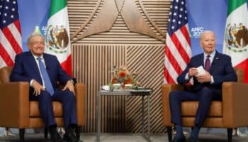 AMLO y Biden hablan de migración en llamada telefónica