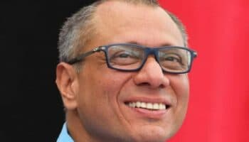 México resguarda a aliado de Rafael Correa con orden de captura en Ecuador