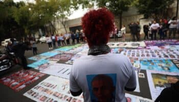 Gobierno ha 'abandonado' la búsqueda de personas desaparecidas de la 'Guerra sucia': Activistas