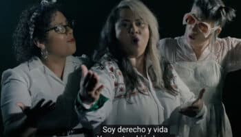 Escucha '¿Quién cuida al pueblo?', canción de Vivir Quintana | Video