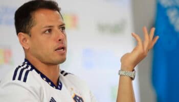 'Chicharito' revela que su representante negociará esta semana con Chivas
