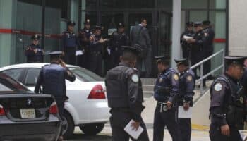 Roban cajero automático en la GAM; Hay tres policías lesionados