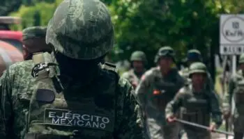 Dan prisión por presunta delincuencia organizada a ocho militares vinculados con el caso Ayotzinapa