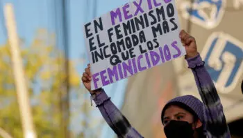 Lamentamos que en el último 8M de AMLO se siga estigmatizando al movimiento feminista : AI