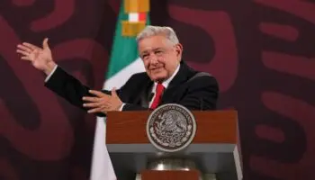 AMLO acusa a INE de censurar 'La Hora Nacional'