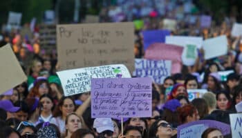Con marcha del 8M ejercemos derecho a la libertad de expresión y a la reunión pacífica: AI | Video