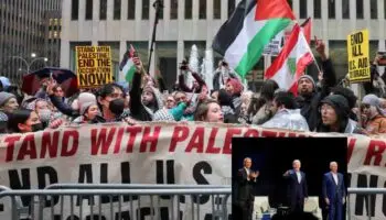 ‘Tiene sangre en sus manos’, gritan a Biden en acto de campaña a lado de Obama y Clinton