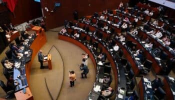 Aprueba Senado Ley de Amparo que impide a jueces suspender obras públicas