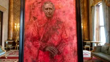 Video | El rey Carlos presenta su primer retrato desde la coronación