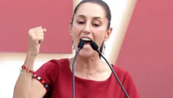 Sheinbaum marca camino para Plan C tras contradicción de líderes parlamentarios