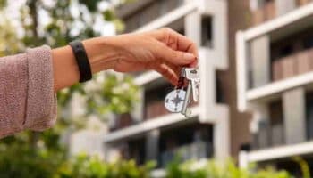 Infonavit ya no desalojará casas invadidas y propondrá renta con opción a compra