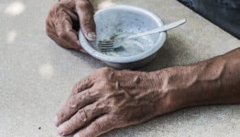 La hambruna se ha extendido por toda Gaza, afirman expertos de la ONU