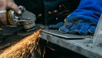 El empleo mantiene su crecimiento en México y el desempleo cae por debajo del nivel prepandemia: OCDE